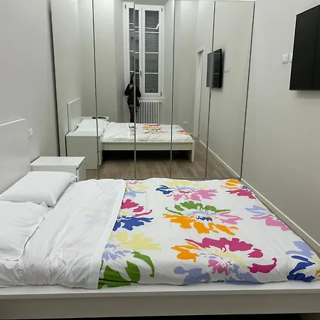 Les Di - Cavour דירה פארמה