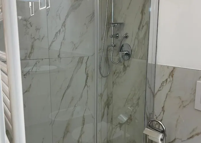 Les Di - Cavour * Parma